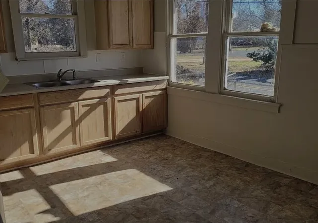 Photo 2 of Sale Pending at 500 Mccormick St, Bossier City, LA 71111 | MLS# 21211491 | Listing updated on 2026-08-27
