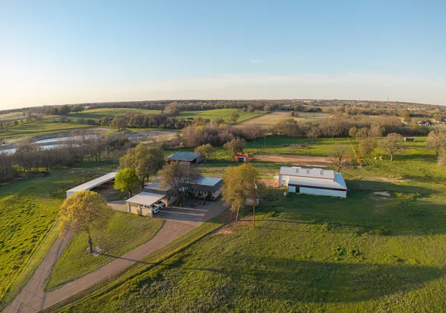 Land for sale at 304 Scarlett Rd, Weatherford, TX 76087 | MLS# 21199126