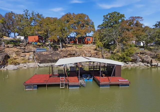 Photo 3 of Manufactured home for sale at 302 Kennon Cir, Palo Pinto, TX 76484 | MLS# 21211729 | Listing updated on 2026-09-01