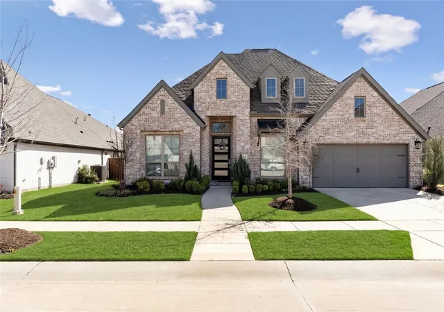 Photo 1 of Sale Pending at 1713 Cannon St, Van Alstyne, TX 75495 | MLS# 21210661 | Listing updated on 2026-09-29
