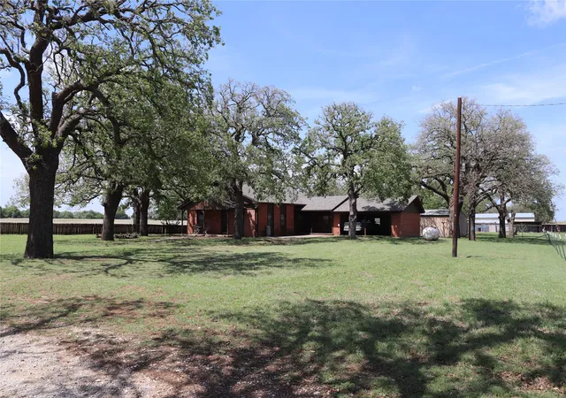 Photo 2 of Sale Pending at 2553 Brixey Rd, Henrietta, TX 76365 | MLS# 21211842 | Listing updated on 2026-08-31