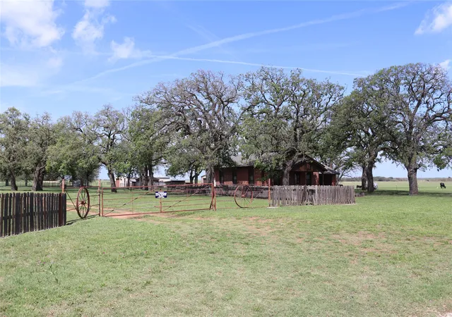 Photo 3 of Sale Pending at 2553 Brixey Rd, Henrietta, TX 76365 | MLS# 21211842 | Listing updated on 2026-08-31