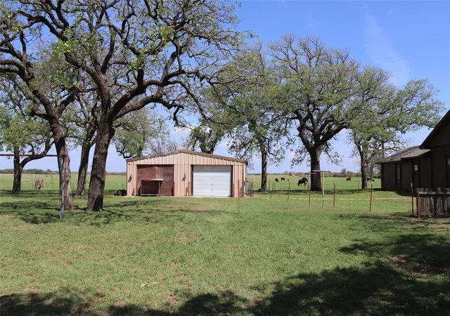 Photo 3 of Sale Pending at 2553 Brixey Rd, Henrietta, TX 76365 | MLS# 21211842 | Listing updated on 2026-08-31