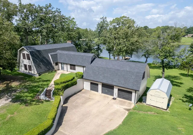 Photo 3 of Single family home for sale at 364 Private Road 6602, Mineola, TX 75773 | MLS# 21211854 | Listing updated on 2026-09-02