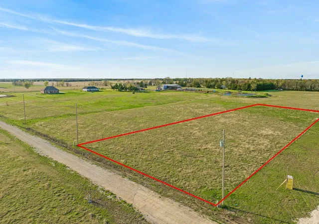Homes for sale in Blossom, TX | 161 Private Road 14025, Blossom, TX 75416 | MLS# 21211785