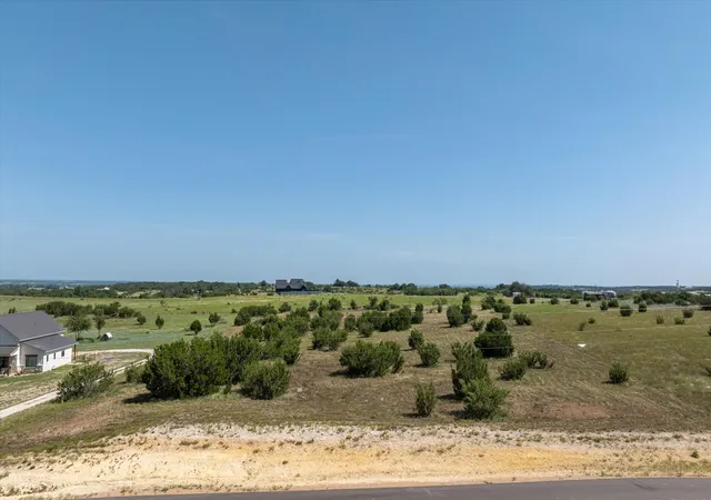 Homes for sale in Tolar, TX | 503 Hollow Dr, Tolar, TX 76476 | MLS# 21212023