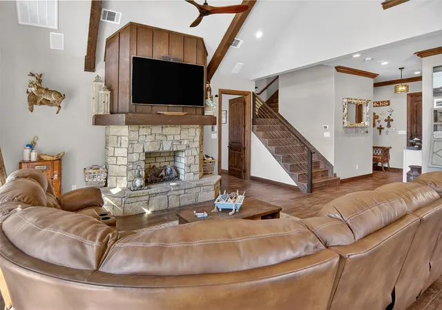 Photo 4 of Single family home for sale at 181 County Road 1505, Alba, TX 75410 | MLS# 21211835 | Listing updated on 2026-09-23