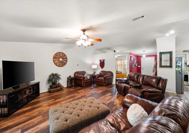 Homes for sale in Buffalo, TX | 2144 Pr 3015, Buffalo, TX 75831 | MLS# 21211768