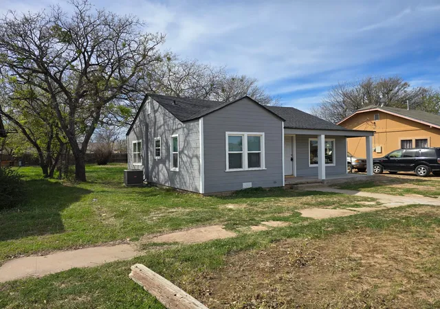 Homes for sale in Abilene, TX | 1210 Orange St, Abilene, TX 79601 | MLS# 21212194