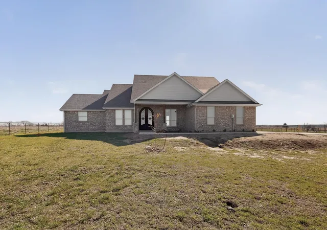 Homes for sale in Leonard, TX | 6721 County Road 1140, Leonard, TX 75452 | MLS# 21211983