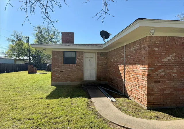 Homes for sale in Whitney, TX | 505 S San Jacinto St, Whitney, TX 76692 | MLS# 21212340