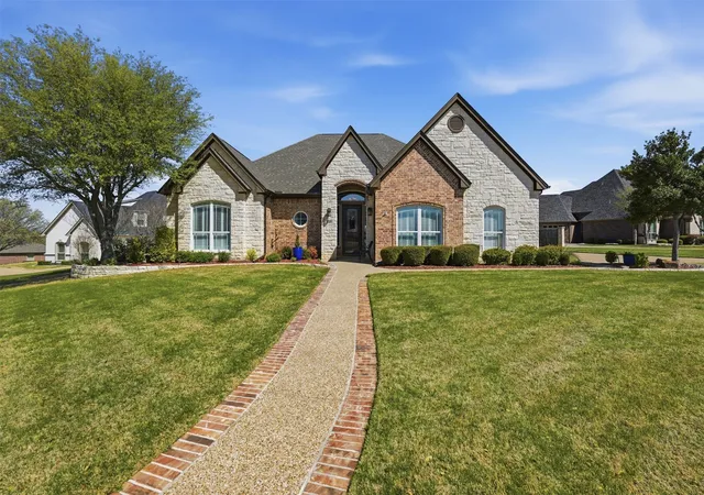 Homes for sale in Cleburne, TX | 2262 Cedar Grove Dr, Cleburne, TX 76033 | MLS# 21211201