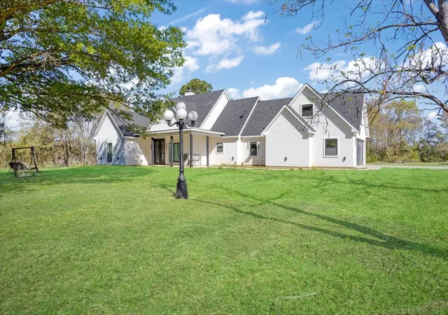 Homes for sale in Pittsburg, TX | 471 Cr 2850, Pittsburg, TX 75686 | MLS# 21212313