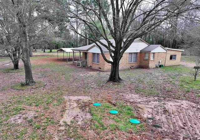 Photo 4 of Single family home for sale at 2431 N Jefferson, Mount Pleasant, TX 75455 | MLS# 21211098 | Listing updated on 2026-09-23