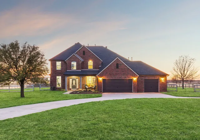 Photo 1 of Sale Pending at 5121 Summerview Ln, Celina, TX 75009 | MLS# 21211887 | Listing updated on 2026-08-20