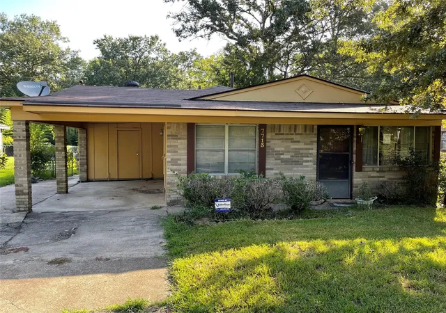 Photo 1 of Single family home for sale at 7713 Gideon St, Shreveport, LA 71106 | MLS# 21207798 | Listing updated on 2026-08-24