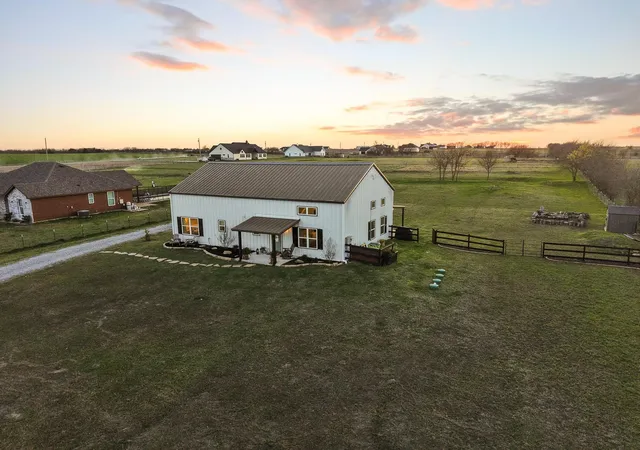 Photo 1 of Single family home for sale at 5828 County Road 1093, Celeste, TX 75423 | MLS# 21210177 | Listing updated on 2026-09-28