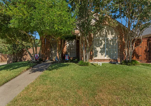 Photo 3 of Single family home for sale at 2329 Baretta Dr, Mesquite, TX 75181 | MLS# 21212217 | Listing updated on 2026-09-20