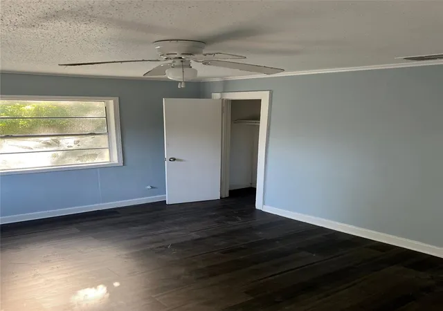 Photo 2 of Single family home for sale at 203 N Main St, Shreveport, LA 71107 | MLS# 21207793 | Listing updated on 2026-08-24