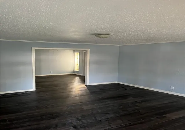 Photo 4 of Single family home for sale at 203 N Main St, Shreveport, LA 71107 | MLS# 21207793 | Listing updated on 2026-08-24