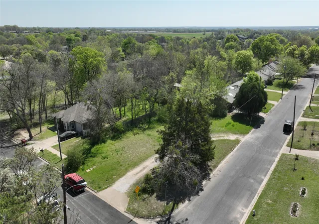 Photo 3 of Land for sale at 1116 E Epstein St, Sherman, TX 75090 | MLS# 21213295 | Listing updated on 2026-09-30