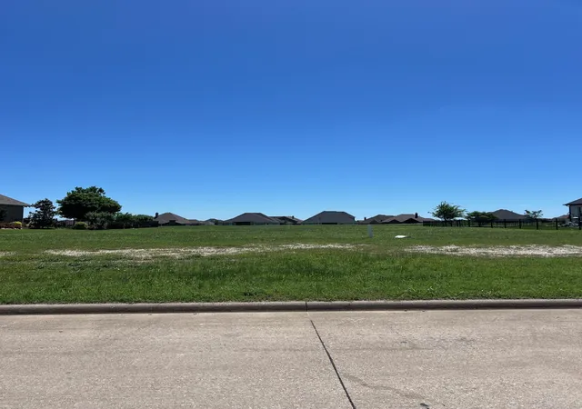 Photo 3 of Sale Pending at 1148 Stonebridge Pass, Gunter, TX 75058 | MLS# 21213312 | Listing updated on 2026-07-22