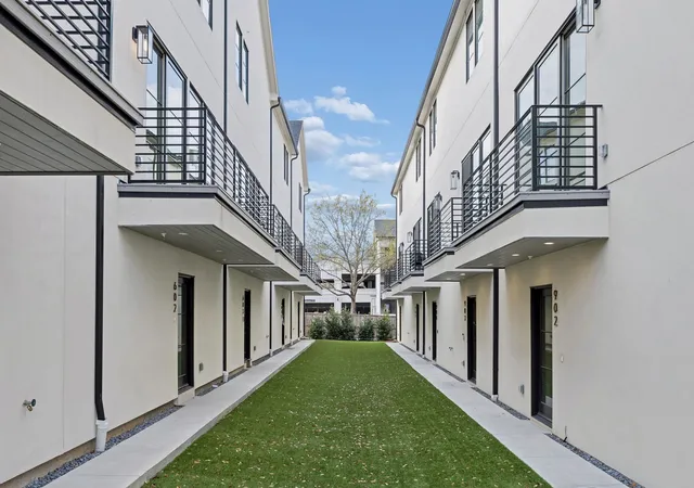 Homes for sale in Dallas, TX | 7207 Gaston Ave #903, Dallas, TX 75214 | MLS# 21212672