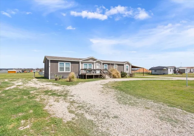 Homes for sale in Gholson, TX | 230 Rio Rim Rd, Gholson, TX 76705 | MLS# 21213328