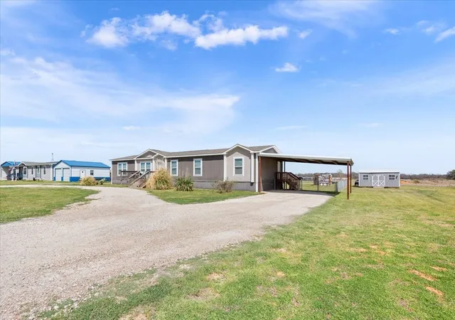 Homes for sale in Gholson, TX | 230 Rio Rim Rd, Gholson, TX 76705 | MLS# 21213328