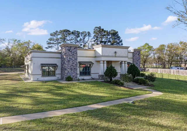 Photo 1 of Single family home for sale at 1011 Cotten Rd, Tyler, TX 75704 | MLS# 21204433 | Listing updated on 2026-09-18