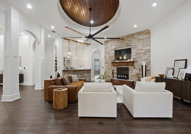 Photo 2 of Single family home for sale at 1011 Cotten Rd, Tyler, TX 75704 | MLS# 21204433 | Listing updated on 2026-09-18