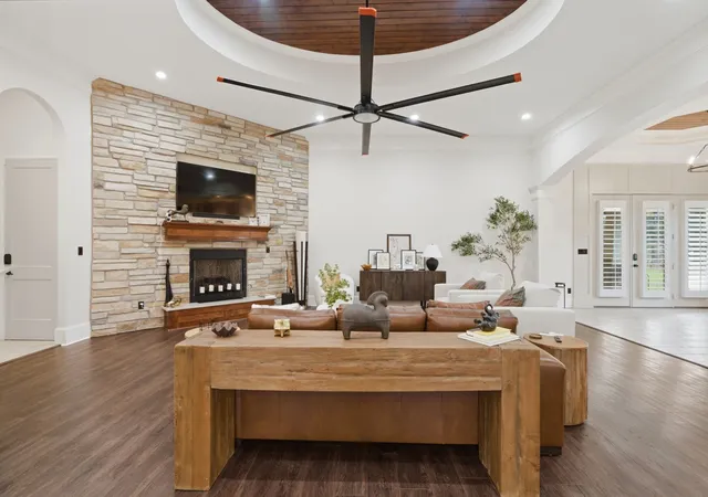 Photo 3 of Single family home for sale at 1011 Cotten Rd, Tyler, TX 75704 | MLS# 21204433 | Listing updated on 2026-09-18