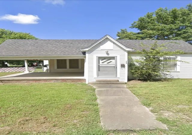 Homes for sale in Clarksville, TX | 206 N Short St, Clarksville, TX 75426 | MLS# 21213363