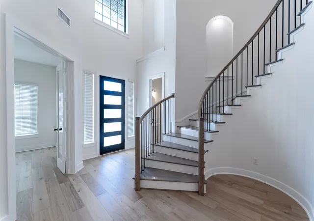 Photo 3 of Single family home for sale at 1814 Costa Verde Dr, Rockwall, TX 75032 | MLS# 21213529 | Listing updated on 2026-08-04