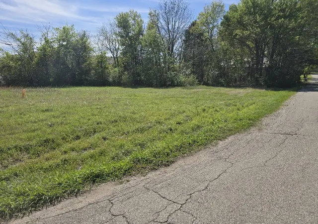 Photo 2 of Land for sale at Lots 36 39 Loon Bay Dr, Gun Barrel City, TX 75156 | MLS# 21213561 | Listing updated on 2026-08-17