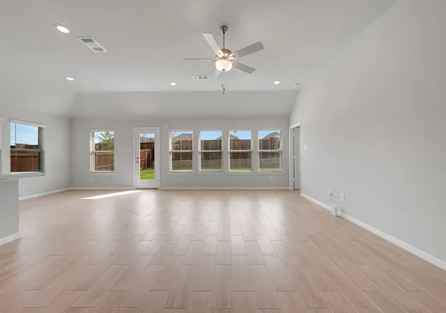 Photo 2 of Sale Pending at 725 Grand Dale Dr, Lavon, TX 75166 | MLS# 21200630 | Listing updated on 2026-09-04