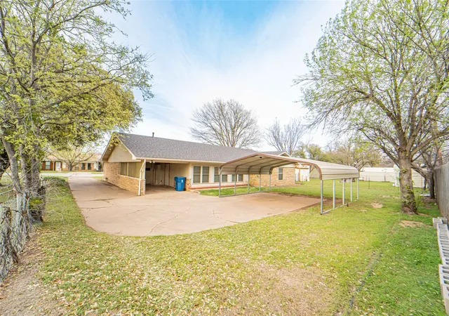 Homes for sale in Breckenridge, TX | 1405 W Wheeler St, Breckenridge, TX 76424 | MLS# 21213635