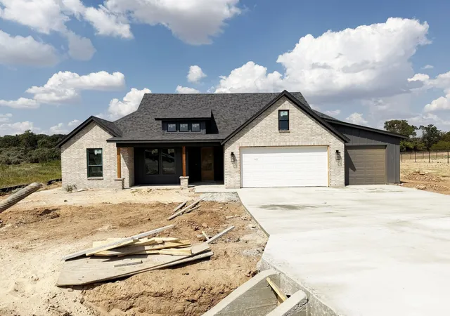 Photo 1 of Single family home for sale at 112 Loveta Ln, Boyd, TX 76023 | MLS# 21213655 | Listing updated on 2026-09-28