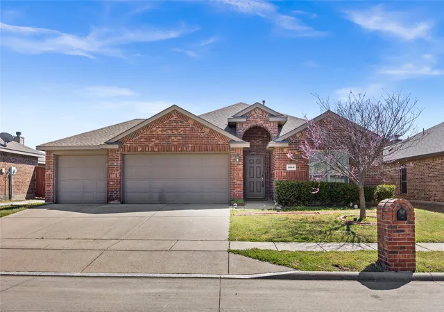 Photo 1 of Single family home for sale at 1048 Mercury Dr, Lavon, TX 75166 | MLS# 21209921 | Listing updated on 2026-08-24