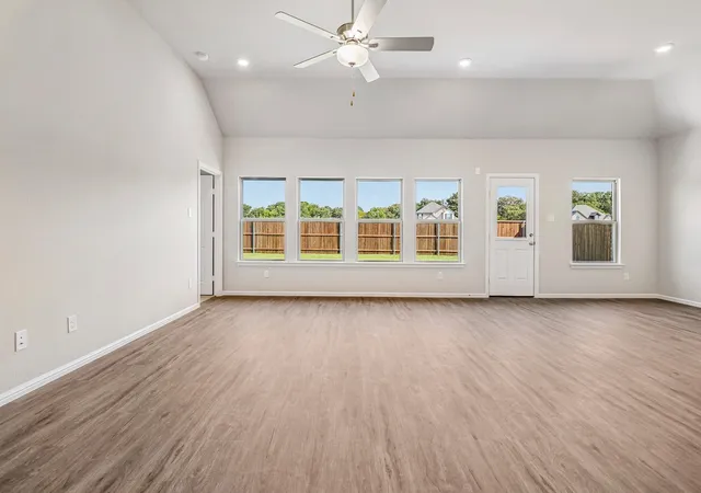 Photo 2 of Sale Pending at 3409 Kingdom Dr, Denton, TX 76208 | MLS# 21198354 | Listing updated on 2026-08-21
