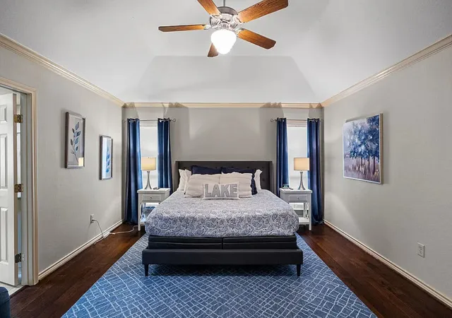 Photo 3 of Single family home for sale at 3921 Buena Vista Cir, Granbury, TX 76049 | MLS# 21212813 | Listing updated on 2026-08-23