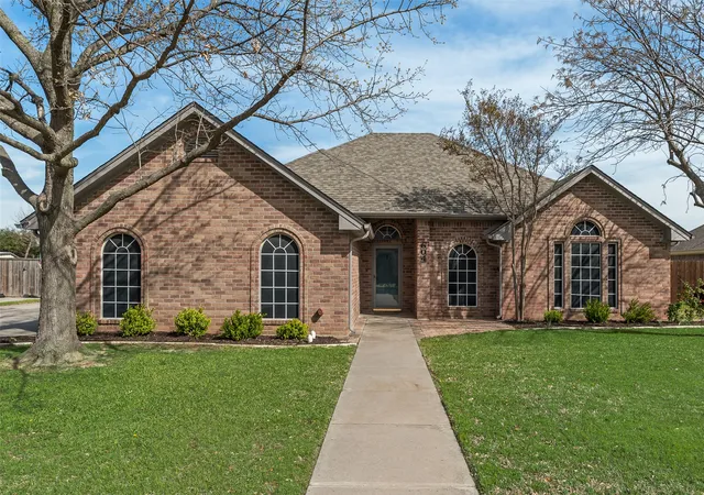 Homes for sale in Pilot Point, TX | 604 Cedar Dr, Pilot Point, TX 76258 | MLS# 21213754