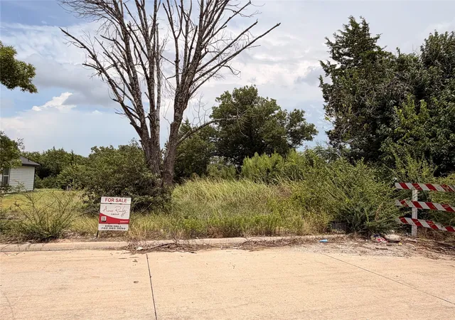 Land for sale at 950 Bluff View Dr, Hutchins, TX 75141 | MLS# 21202289