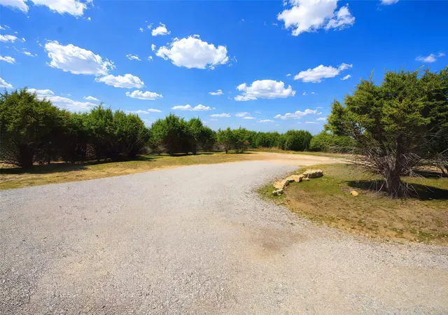 4th image of 55 Crest Ridge Ct, Mineral Wells, TX 76067 | MLS# 21213817