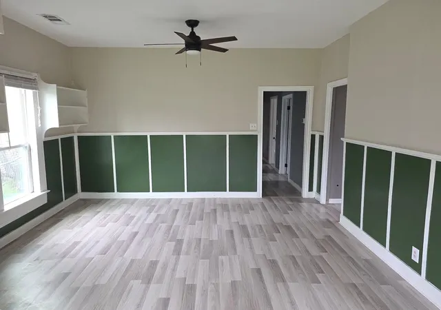 Photo 3 of Sale Pending at 612 N Adelaide St, Terrell, TX 75160 | MLS# 21213838 | Listing updated on 2026-07-26