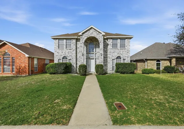 Photo 1 of Single family home for sale at 6917 Club Creek Dr, Fort Worth, TX 76137 | MLS# 21213860 | Listing updated on 2026-07-20