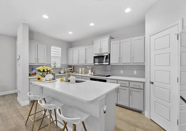 Photo 3 of Townhouse for sale at 6040 Bursey Rd, Watauga, TX 76148 | MLS# 21213897 | Listing updated on 2026-09-01