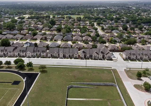 Photo 4 of Townhouse for sale at 6040 Bursey Rd, Watauga, TX 76148 | MLS# 21213897 | Listing updated on 2026-09-01