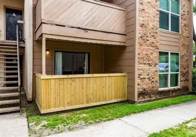 Photo 2 of Condo for sale at 8110 Skillman St #1064, Dallas, TX 75231 | MLS# 21213696 | Listing updated on 2026-09-22