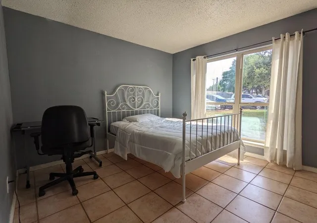 Photo 4 of Condo for sale at 8110 Skillman St #1064, Dallas, TX 75231 | MLS# 21213696 | Listing updated on 2026-09-22